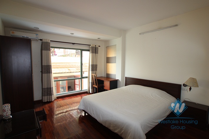 Nice view one bedroom apartment for rent on Au Co street, Tay Ho, Hanoi